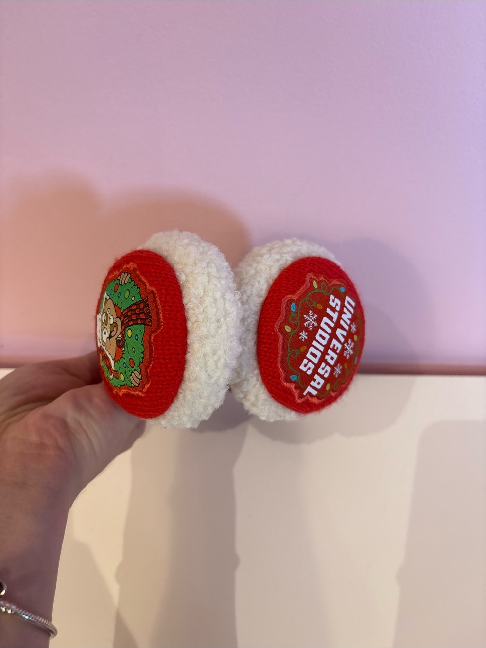 Universal Studios Holiday Christmas Earmuffs ft. Earl the Squirrel 🐿️ ♥️ - BNWOT